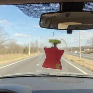 Car Air Freshener with Gold Cap
